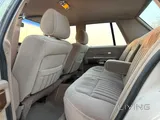 Ford Crown Victoria 1998 V8